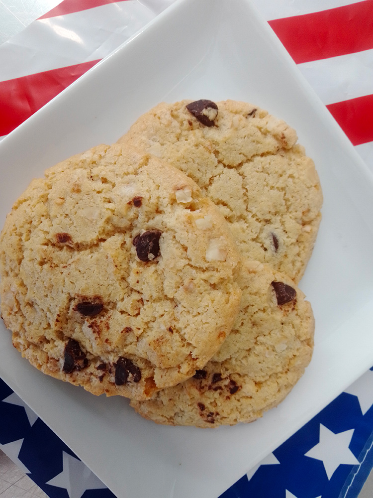 Cookies noisettes caramélisées et chocolat