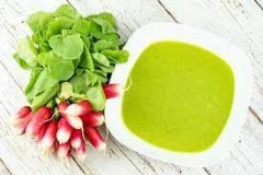 Velouté aux fanes de radis